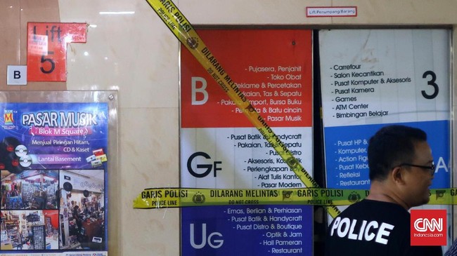 Sebanyak 25 orang yang berada di lift saat jatuh, kini tengah dirawat di Rumah Sakit Pusat Pertamina dan Puskesmas Kebayoran Baru.