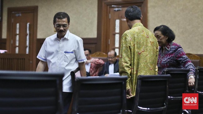 Kasus korupsi dapat menurunkan elektabilitas seperti kondisi yang dialami pada politikus partai Demokrat yang terlibat korupsi proyek Hambalang.