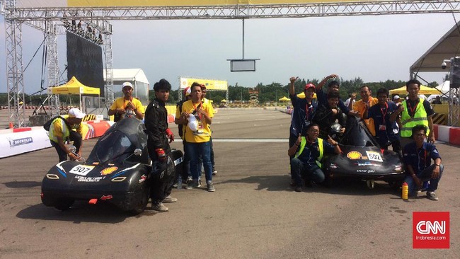 Perwakilan kedua kampus itu menduduki posisi 2 dan 3 di ajang Shell Eco-marathon di Singapura, dalam balap final Driver World Championship (DWC) SEM.
