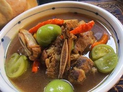 Masak Apa Hari Ini : Iga Sapi Asam Pedas dan Tahu Goreng Isi
