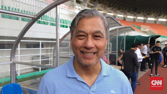 Glenn Walian menyebut Luis Milla sebagai pelatih yang bagus dan ia yakin timnas Indonesia akan berprestasi baik setelah menjalani latihan lebih lama lagi.