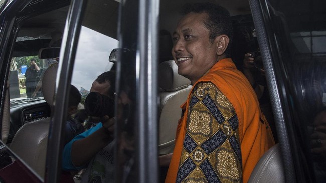 Menurut tersangka penerima suap kasus pajak, Handang Soekarno, Fadli dan Fahri justru menjadi contoh di kalangan parlemen terkait program pengampunan pajak.