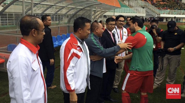 Kerja sama antara Menpora Imam Nahrawi serta Menlu Retno Marsudi dalam menjaring data pesepak bola muda keturunan Indonesia sudah memunculkan hasil.
