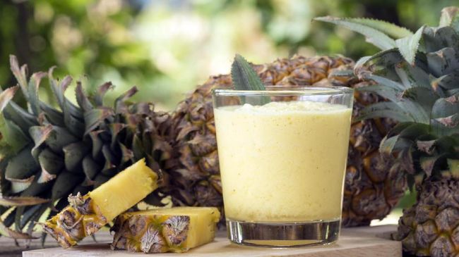 Nanas mengandung banyak vitamin dan serat sehingga bisa menyehatkan tubuh. Jus nanas ini juga jadi rahasia hidup sehat dari calon wagub Dkjarot Saiful Hidayat.