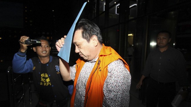 Jaksa menyebut suap yang diberikan bertujuan agar Aseng dan Direktur Utama PT Windhu Tunggal Utama Abdul Khoir menjadi pelaksana proyek tersebut.
