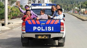 Telat, Susi Kejar Pertemuan dengan Hollande Naik Motor Patwal