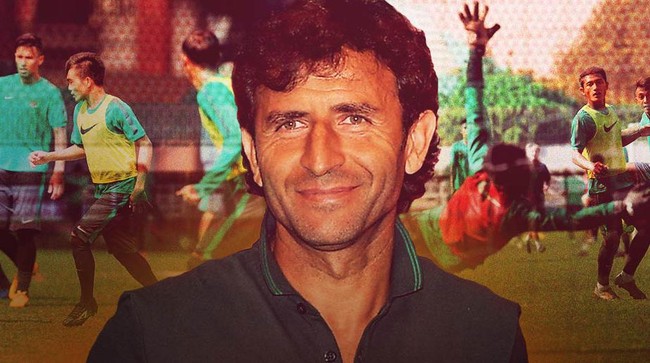 Untuk menggantikan Stefano Lilipaly yang tak bisa menerima panggilan timnas Indonesia, Luis Milla memilih gelandang Arema FC, Adam Alis sebagia pengganti.