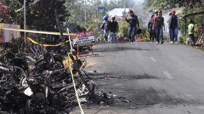 Pemerintah bakal mempercepat proeses pengembalian hak tanah masyarakat desa dari lahan yang bersinggungan dengan kawasan hutan dan hak guna usaha (HGU).