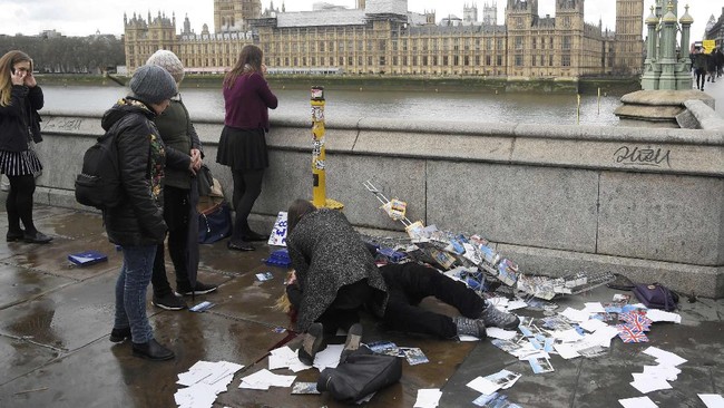 Kepolisian Inggris mengonfirmasi setidaknya empat orang tewas dalam rangkaian serangan di dekat Gedung Parlemen Inggris di London pada Rabu (22/3).