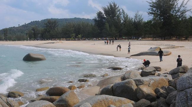 Kawasan Geopark Bangka Barat dinilai memenuhi syarat utama taman bumi yakni geodiversity, biodiversity, dan culturdiversity.