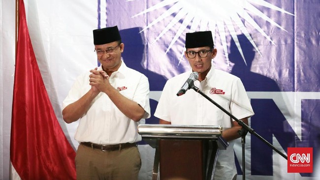Ketua Umum PAN Zulkifli Hasan mengatakan dirinya sudah berkomunikasi dengan PDIP sebelum memilih Anies-SandI. Hasilnya tak ada paksaan memilih Ahok-Djarot.