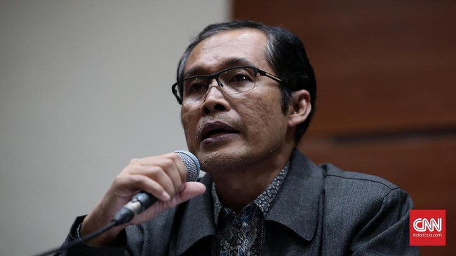 Wakil Ketua KPK Alexander Marwata mengatakan berkas perkara Ketua DPR Setya Novanto dalam dugaan kasus korupsi e-KTP telah mencapai 70 persen.