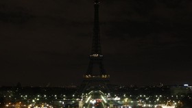Respons Teror London: Eiffel Padam, Big Ben Menyala