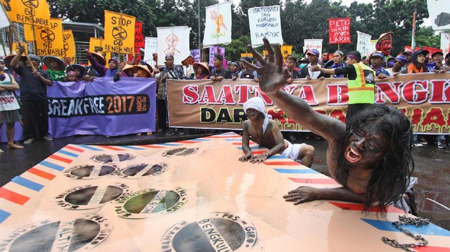 Riset Universitas Harvard mengungkapkan data orang yang meninggal akibat polusi bahan bakar fosil di dunia dan Indonesia.