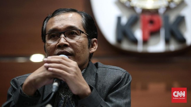 Tiga Wakil Ketua KPK yang ikut mendaftar seleksi calon pimpinan lembaga antirasuah periode berikutnya di hari terakhir pendaftaran.