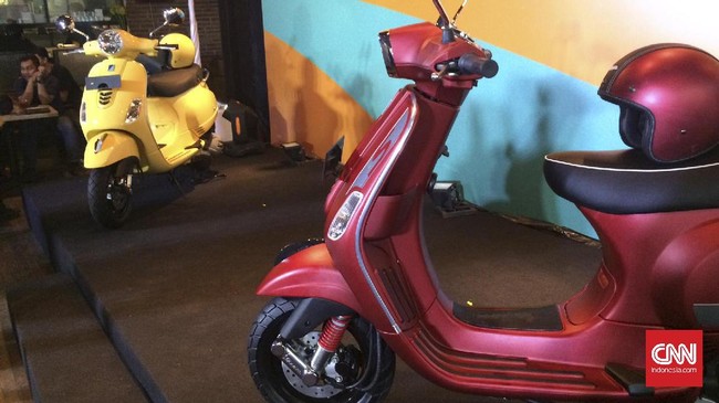Di bawah naungan Piaggio, Vespa telah mempersiapkan motor listrik premium mereka. Namun hal itu masih terkendala infrastruktur yang belum memadai.