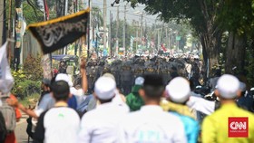 Protes Gereja di Bekasi, Polisi Tembakkan Gas Air Mata