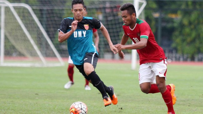 Timnas Indonesia U-22 tampil impresif di babak pertama dan unggul 3-0 atas Mongolia pada pertandingan kedua Grup H kualifikasi Piala Asia U-23 2018.