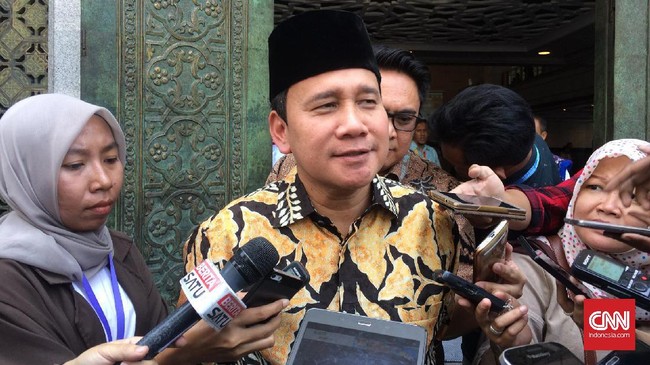 BI optimistis permintaan kredit tahun ini bisa tumbuh 10-12 persen, lebih tinggi dari tahun lalu 8 persen, meskipun suku bunga acuan ditahan.