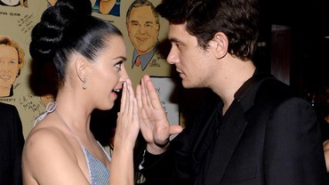 img-title Katy Perry Umumkan Kehamilan, Ini Reaksi John Mayer