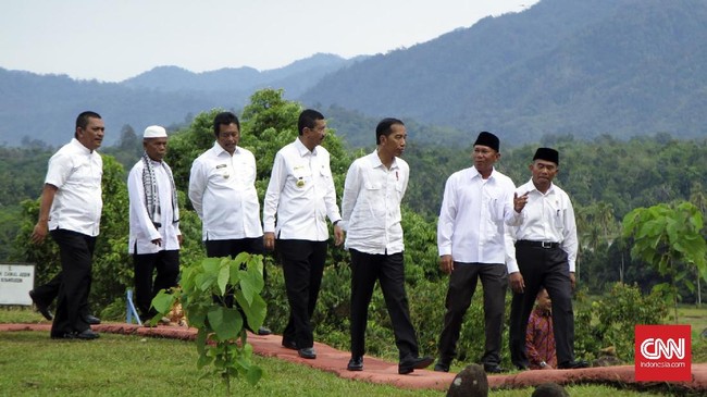 Para peminat lahan tersebut, harus mampu menyulap lahan hutan yang akan diberikan negara menjadi lahan produktif.
