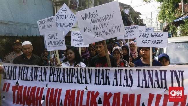 Warga Manggarai, Jakarta Selatan, tak menerima sosialisasi KAI terkait dengan rencana penggusuran untuk proyek DDT jurusan Manggarai-Soekarno Hatta. 