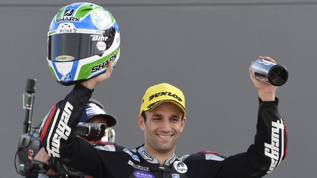 Pendatang baru atau rookie MotoGP Johann Zarco membandingkan dirinya yang minim pengalaman dengan kehebatan pebalap Movistar Yamaha Valentino Rossi.