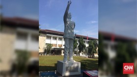 Patung Soekarno Resmi Berdiri di IPDN Jakarta