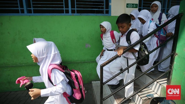 Sekum PP Muhammadiyah, Abdul Mu'ti khawatir madrasah yang tak masuk dalam RUU Sistem Pendidikan Nasional (Sisdiknas) bakal menimbulkan berbagai masalah baru.