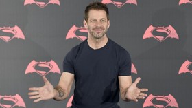 Zack Snyder Ingin Bakar Justice League Versi Reguler