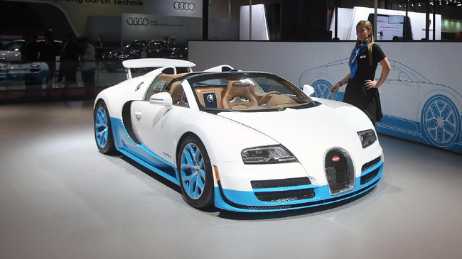 Nicholas Sean Purnama, anak Ahok menerima hadiah spesial dari pihak Prestige Image Motorcars selaku importir umum Bugatti di Jakarta.