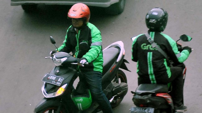 Polda Metro Jaya menangkap lima orang pelaku pencurian terhadap rekening dan email ribuan pengemudi ojek online.