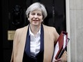 Sentuhan Kekuatan Theresa May Lewat Fesyen