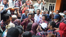Djarot Sosialisasi Pasukan Pelangi untuk Bedah Rumah