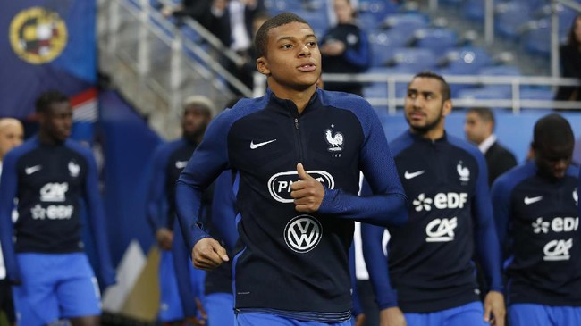 Penyerang muda Perancis yang tengah naik daun, Kylian Mbappe, tak menutup kemungkinan dirinya bergabung dengan Real Madrid.