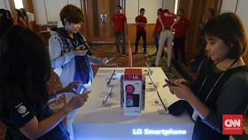 Sudut Lebar Kamera Depan LG K10