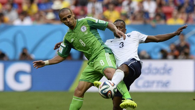 Pemilik Madura United Achsanul Qosasi belum mau menjawab terkait pemain marquee pengganti Peter Odemwingie yang kabarnya direbut klub lain.