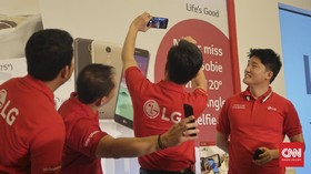 LG Andalkan K10 2017 Demi Adang Oppo dan Vivo