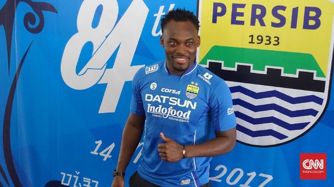 Dua bintang Persib Bandung, Michael Essien dan I Made Wirawan, berada dalam kondisi berbeda pasca-cedera di Piala Presiden 2018.