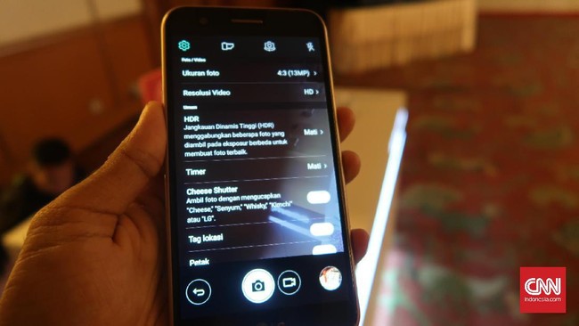 Sudut Lebar Kamera Depan LG K10