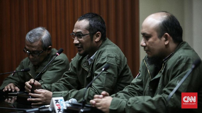 Mantan Ketua KPK Abraham Samad meminta pemerintah memaksimalkan perlindungan pada penegak hukum seperti Novel Baswedan.
