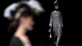 Pesona Busana Tibet di China Fashion Week