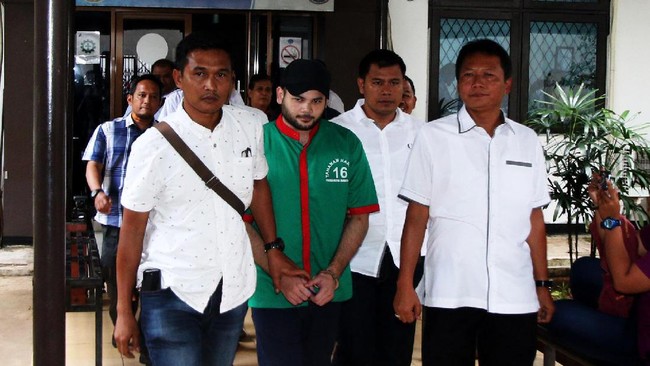 Kepada polisi, Ridho Rhoma mengaku menggunakan narkoba terakhir kali di Bali.  