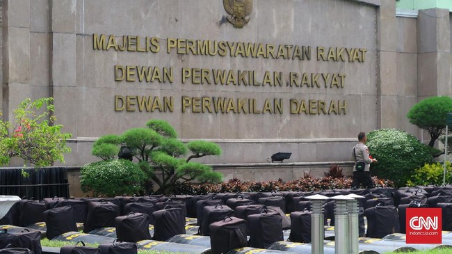 Anggota MPR Fraksi PKS, Andi Akmal Passludin, menjelaskan sejumlah poin penting dalam usulan amandemen terbatas Undang-Undang Dasar 1945.