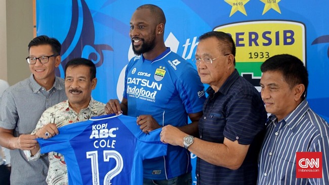 Jalan Karier Carlton Cole: Dari London ke Bandung
