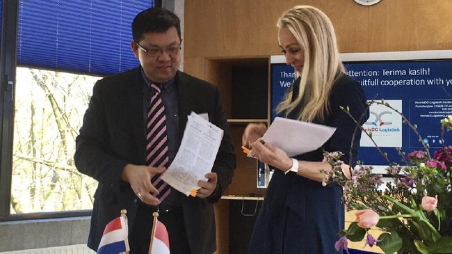 President University mengadakan kerjasama dengan HAN University of Applied Science, Belanda untuk menciptakan tenaga kerja yang cerdas dan berpengalaman.