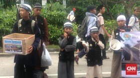 Dua Bocah Penghapal Al Quran Ramaikan Aksi 313