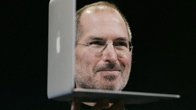 Ketinggalan Zaman, Apple Berhenti Produksi Macbook Air