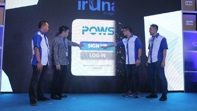 Iruna eLogistics menahbiskan diri sebagai perusahaan e-Logistics pertama di Indonesia, yang memberikan platform solusi back-end untuk transaksi dagang