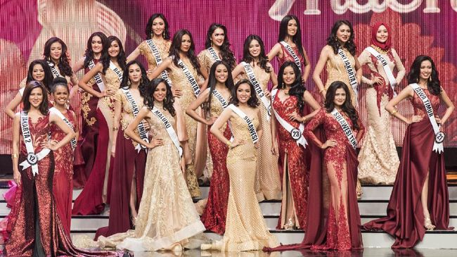 Yayasan Puteri Indonesia mengambil dan mencabut gelar tiga finalis Puteri Indonesia 2017 karena melanggar kontrak kerja dua tahun.